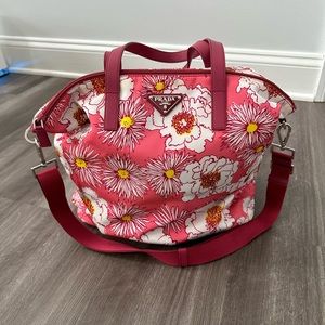 SOLD~ PRADA Zip Tote Tessuto Medium~❤️